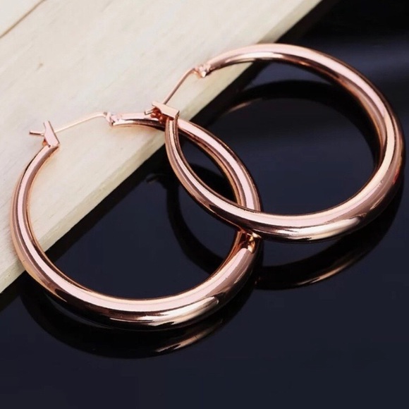 New 18K Rose Gold 1.5” Round Hoop Earrings - Picture 2 of 4